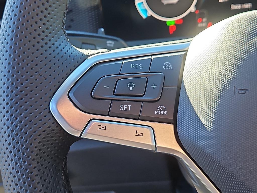 new 2026 Volkswagen Tiguan car, priced at $40,525