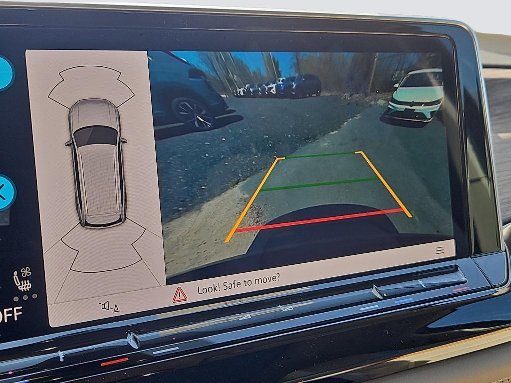 new 2025 Volkswagen Atlas car, priced at $47,726