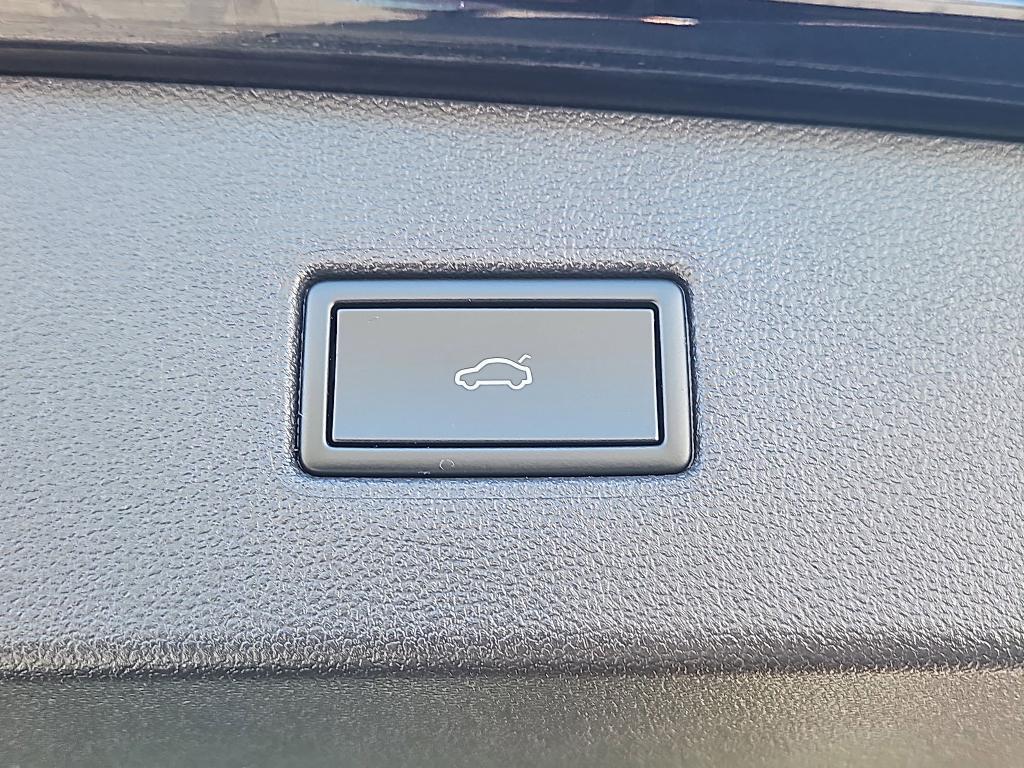 used 2023 Volkswagen Tiguan car, priced at $26,900