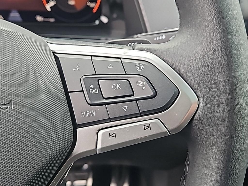 new 2025 Volkswagen Atlas car, priced at $45,986