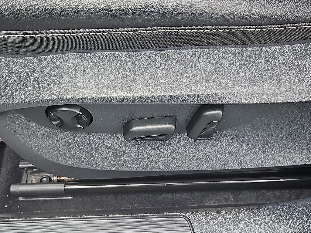used 2022 Volkswagen Taos car, priced at $21,800