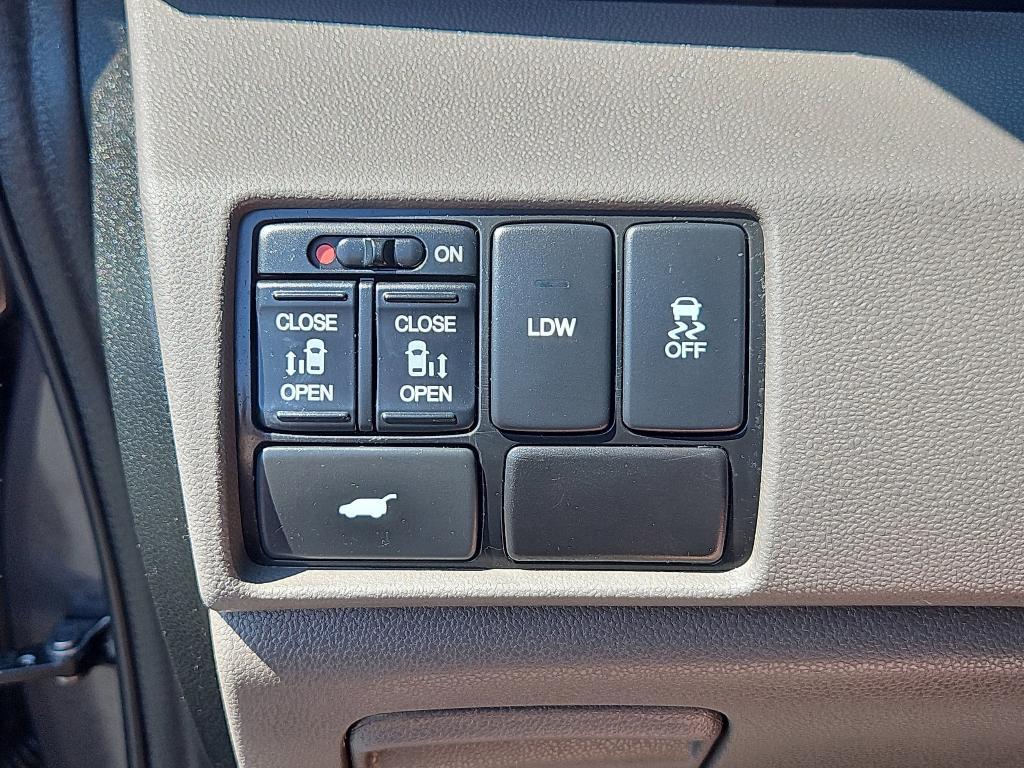 used 2015 Honda Odyssey car