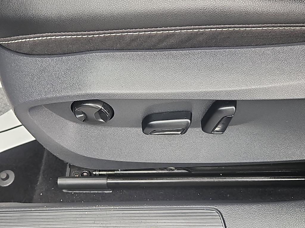 used 2023 Volkswagen Taos car, priced at $21,900