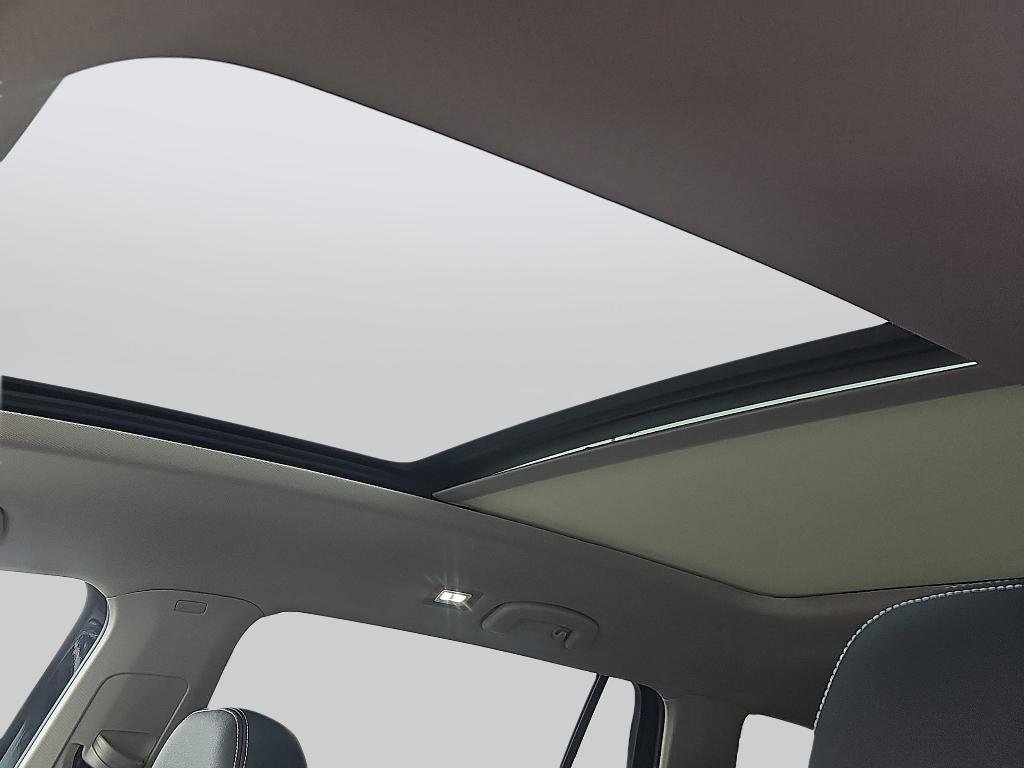 new 2025 Volkswagen Atlas car, priced at $47,431