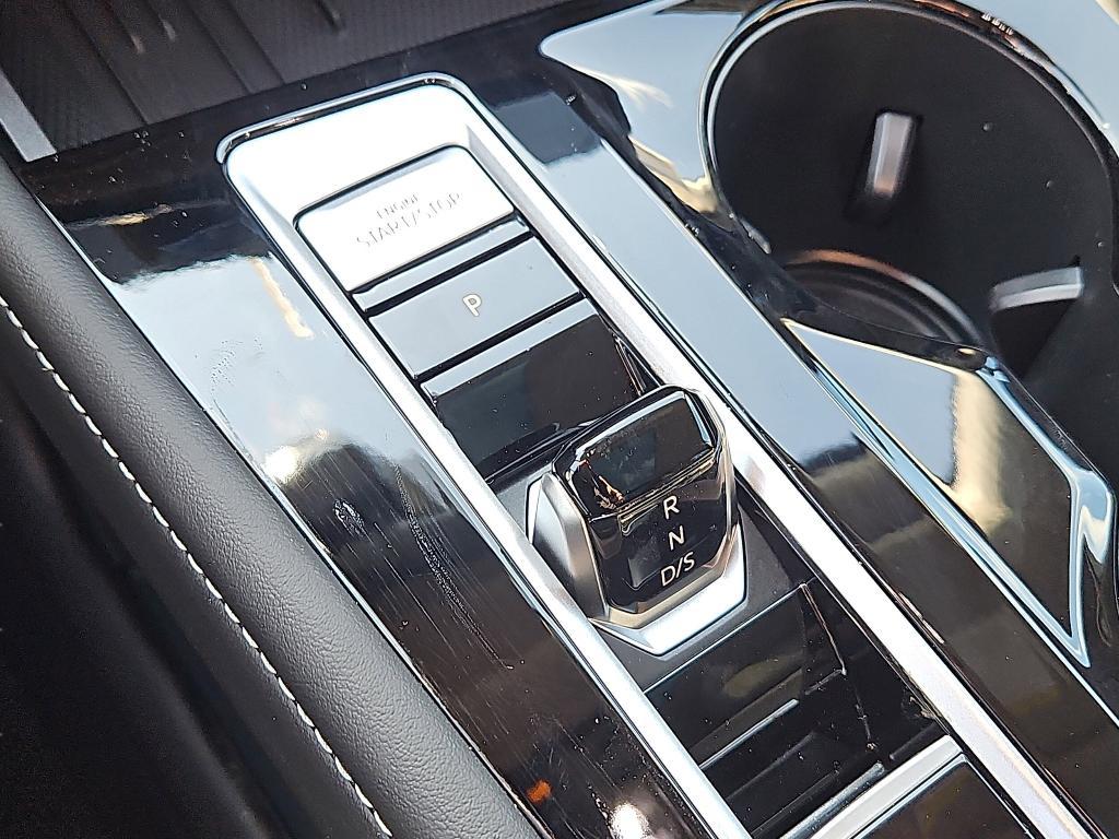 new 2025 Volkswagen Atlas car, priced at $47,815