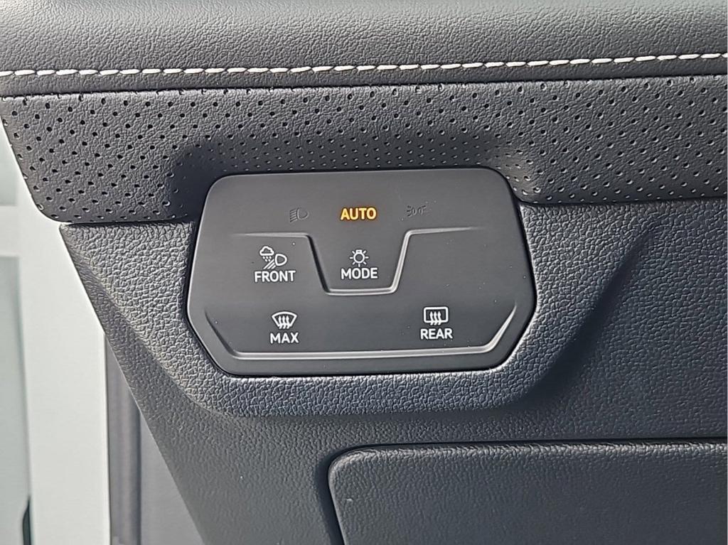 new 2025 Volkswagen Atlas car, priced at $48,079
