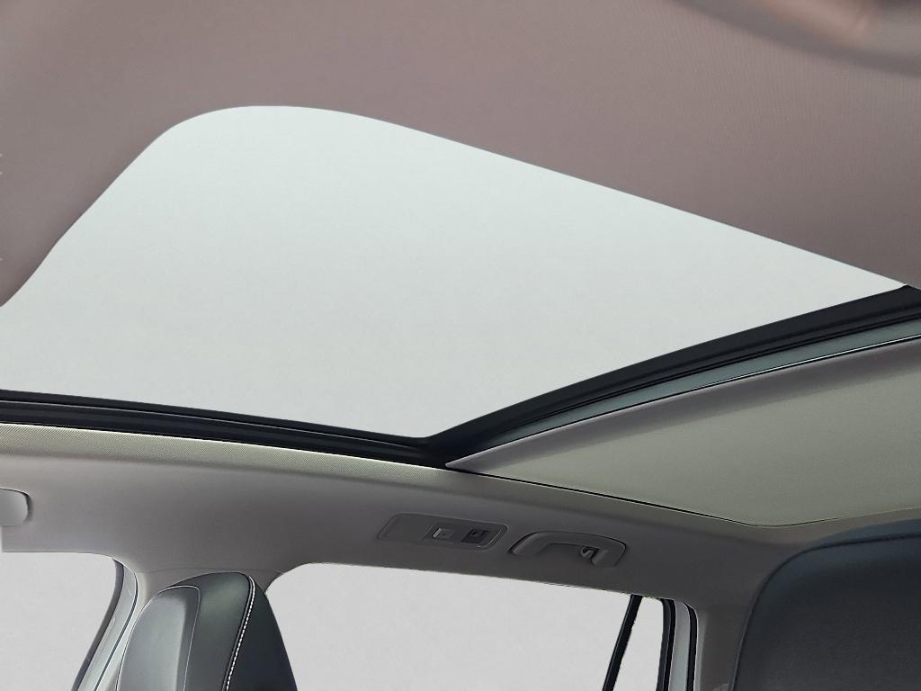 used 2022 Volkswagen Tiguan car, priced at $24,900
