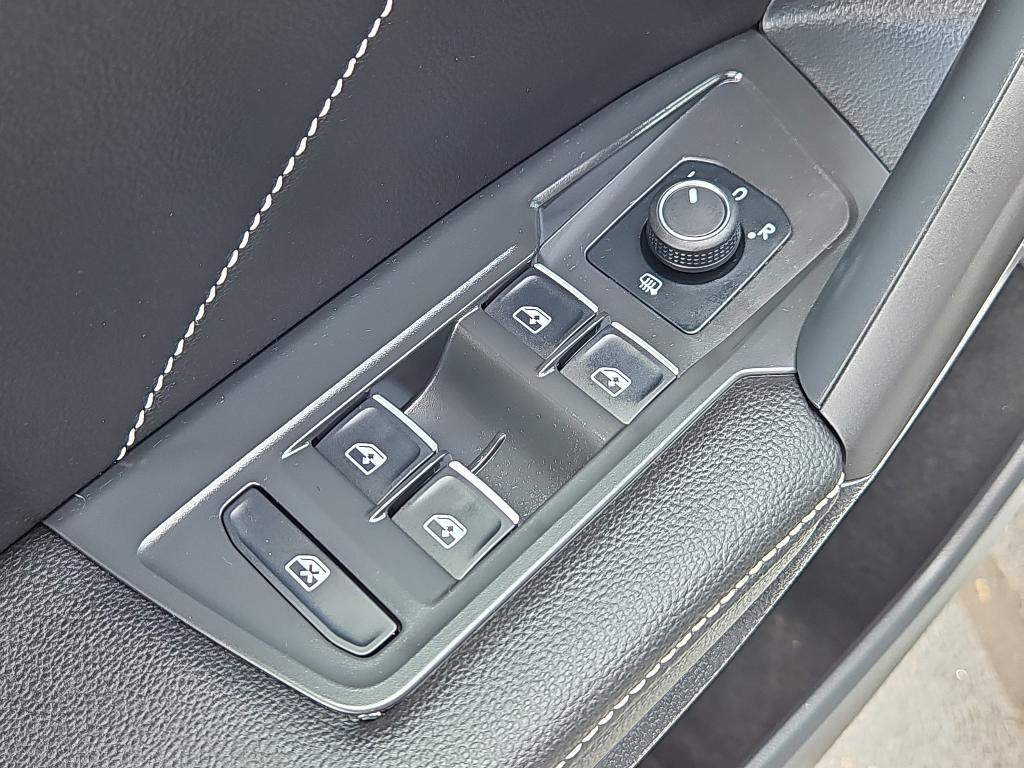 used 2022 Volkswagen Tiguan car, priced at $24,900