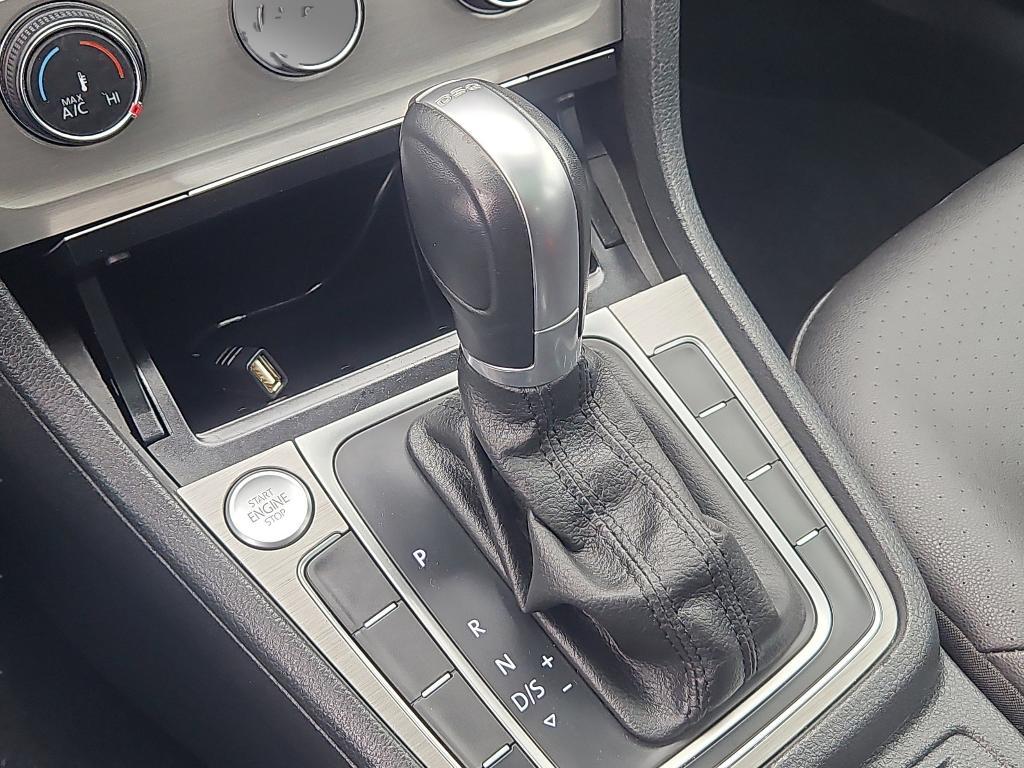 used 2015 Volkswagen Golf SportWagen car, priced at $12,900