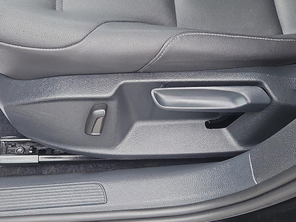 used 2015 Volkswagen Golf SportWagen car, priced at $12,900