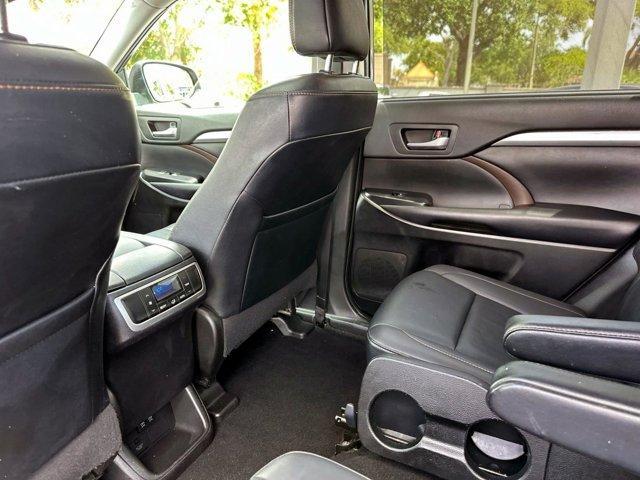 used 2019 Toyota Highlander car, priced at $23,800