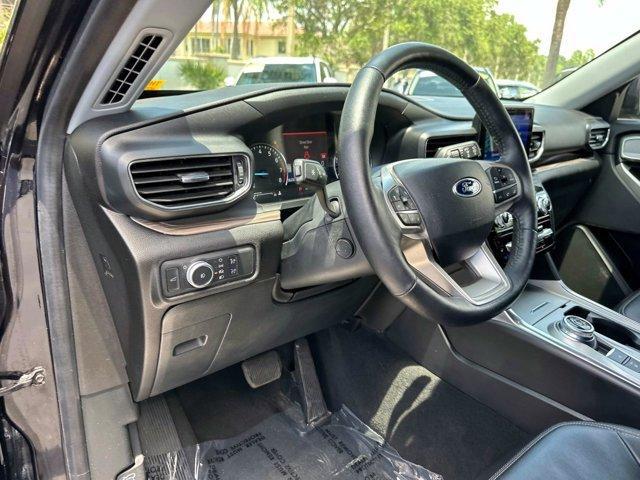 used 2022 Ford Explorer car, priced at $27,900