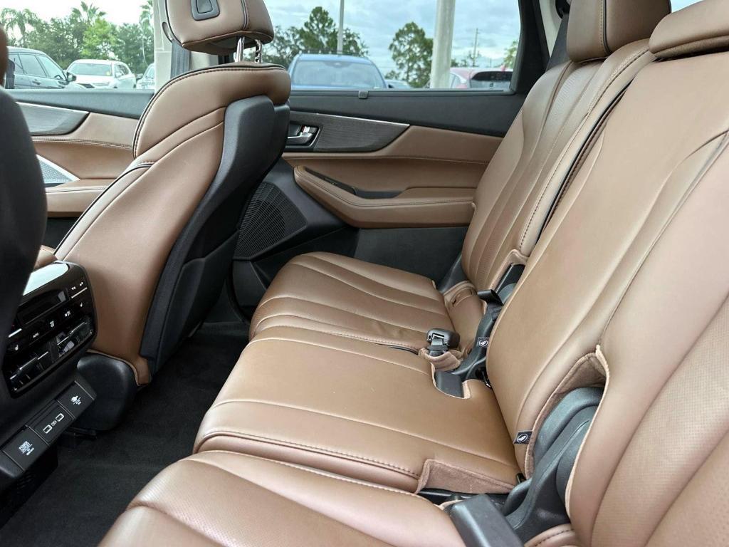 used 2024 Acura MDX car, priced at $51,400