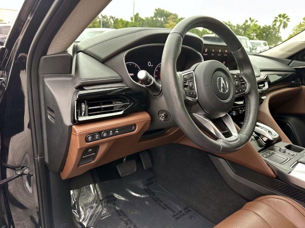 used 2024 Acura MDX car, priced at $51,400