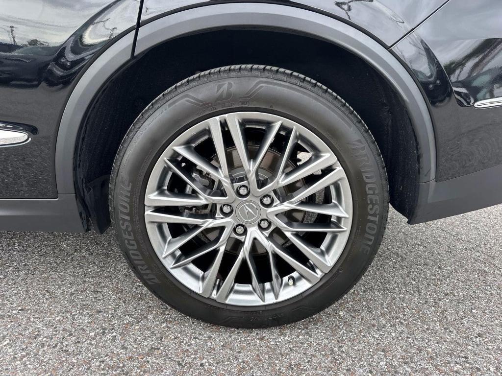 used 2024 Acura MDX car, priced at $51,400