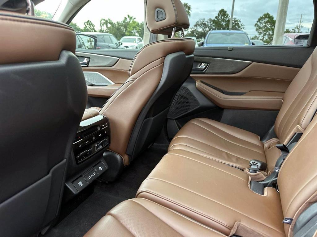 used 2024 Acura MDX car, priced at $51,400