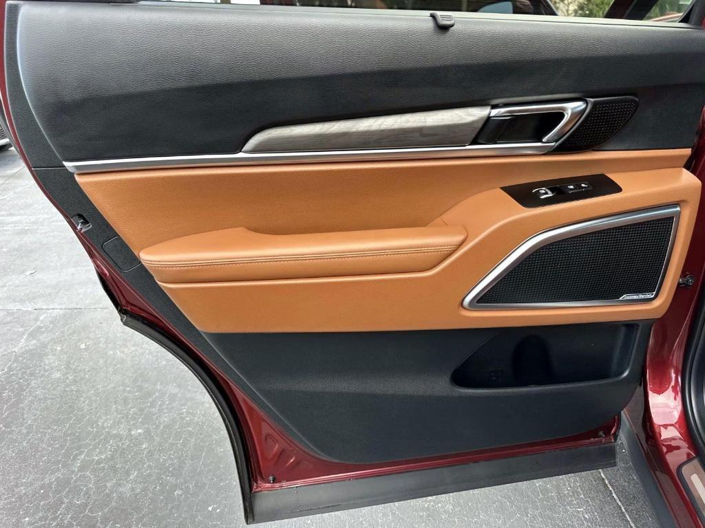 used 2024 Kia Telluride car, priced at $41,800