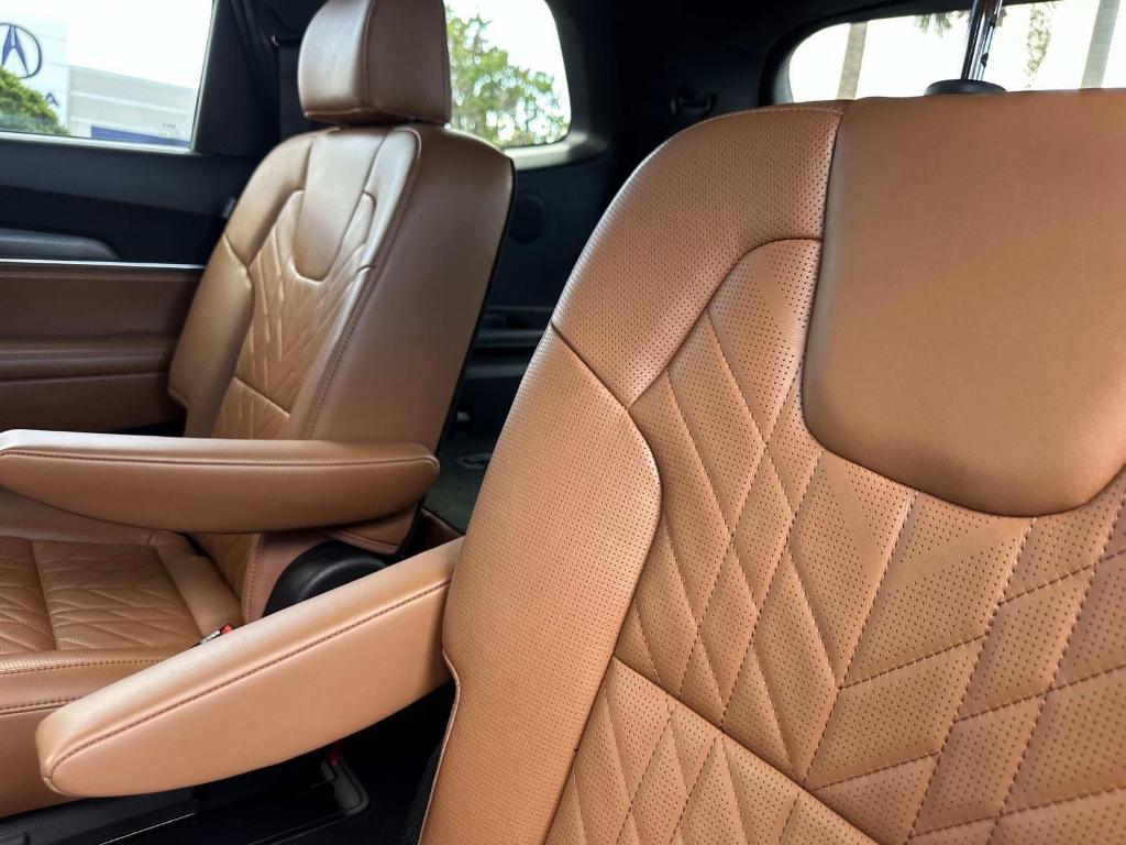 used 2024 Kia Telluride car, priced at $41,800