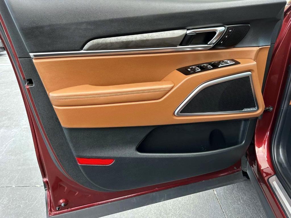 used 2024 Kia Telluride car, priced at $41,800