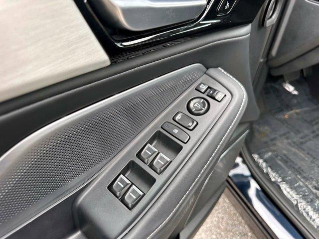 new 2025 Acura MDX car, priced at $58,305