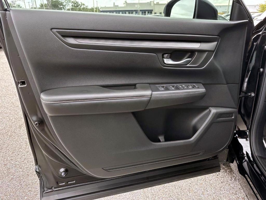 used 2023 Honda CR-V Hybrid car, priced at $28,000