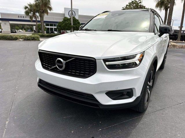 used 2022 Volvo XC40 car, priced at $25,700