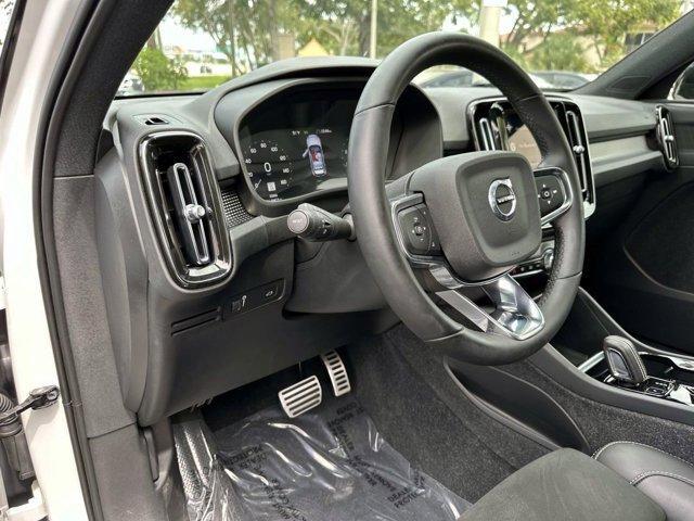 used 2022 Volvo XC40 car, priced at $25,700