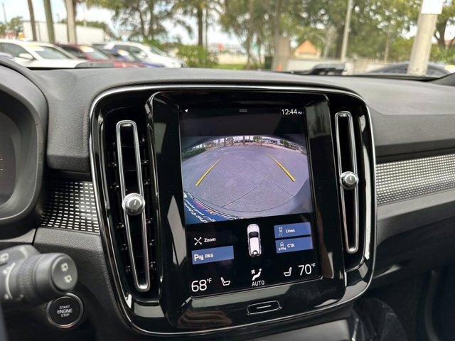 used 2022 Volvo XC40 car, priced at $25,700