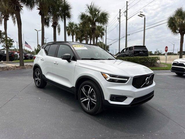 used 2022 Volvo XC40 car, priced at $25,700