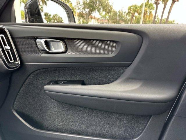 used 2022 Volvo XC40 car, priced at $25,700