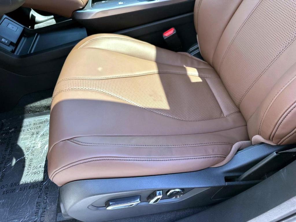 new 2025 Acura RDX car, priced at $47,151