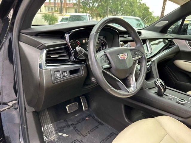 used 2021 Cadillac XT6 car, priced at $30,500