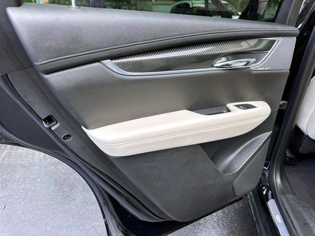 used 2021 Cadillac XT6 car, priced at $30,500