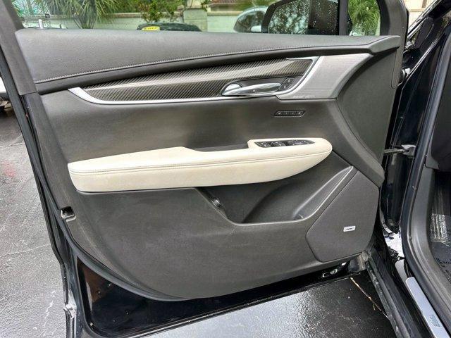 used 2021 Cadillac XT6 car, priced at $30,500