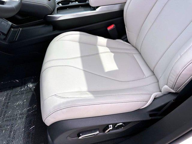 new 2025 Acura RDX car, priced at $46,650
