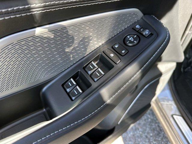 used 2023 Acura MDX car, priced at $48,500