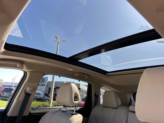used 2023 Acura MDX car, priced at $40,000