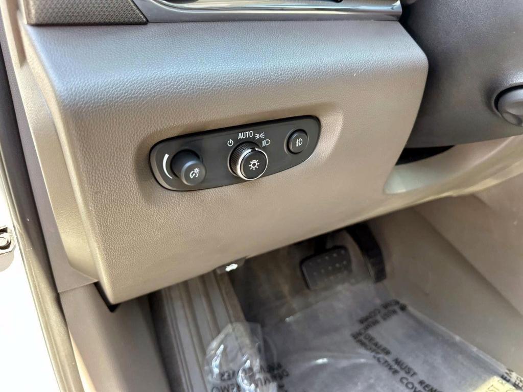 used 2019 Chevrolet Traverse car, priced at $20,000
