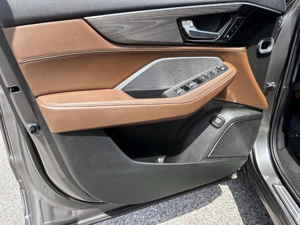 used 2024 Acura MDX car, priced at $49,000