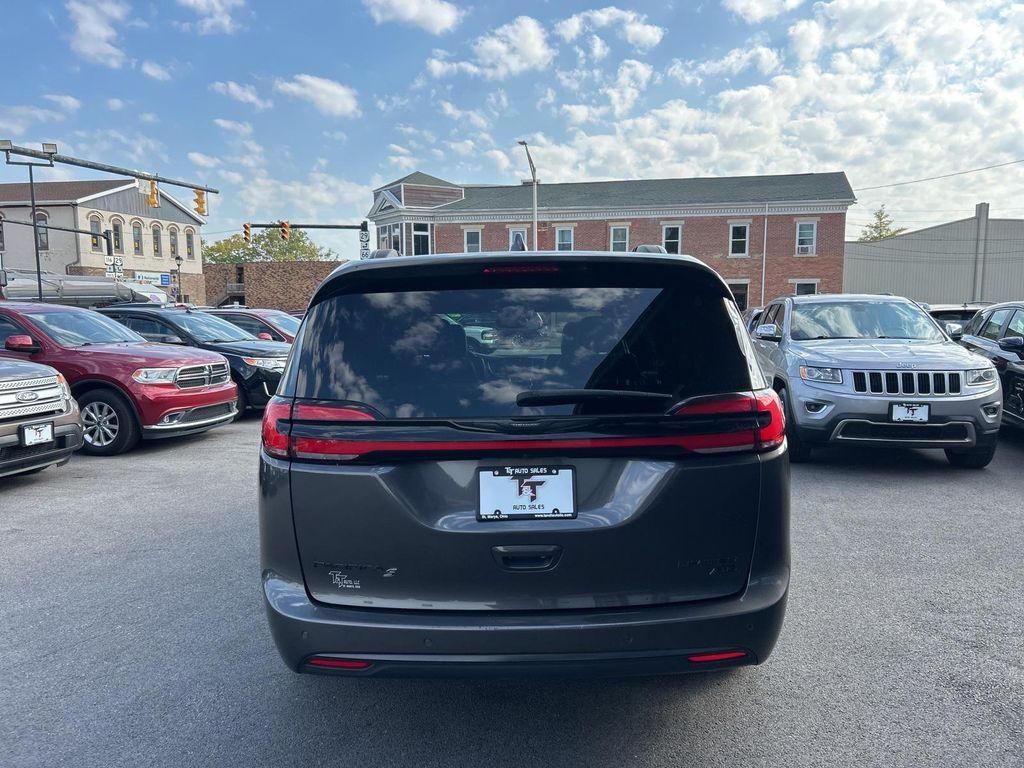 used 2021 Chrysler Pacifica car, priced at $26,995