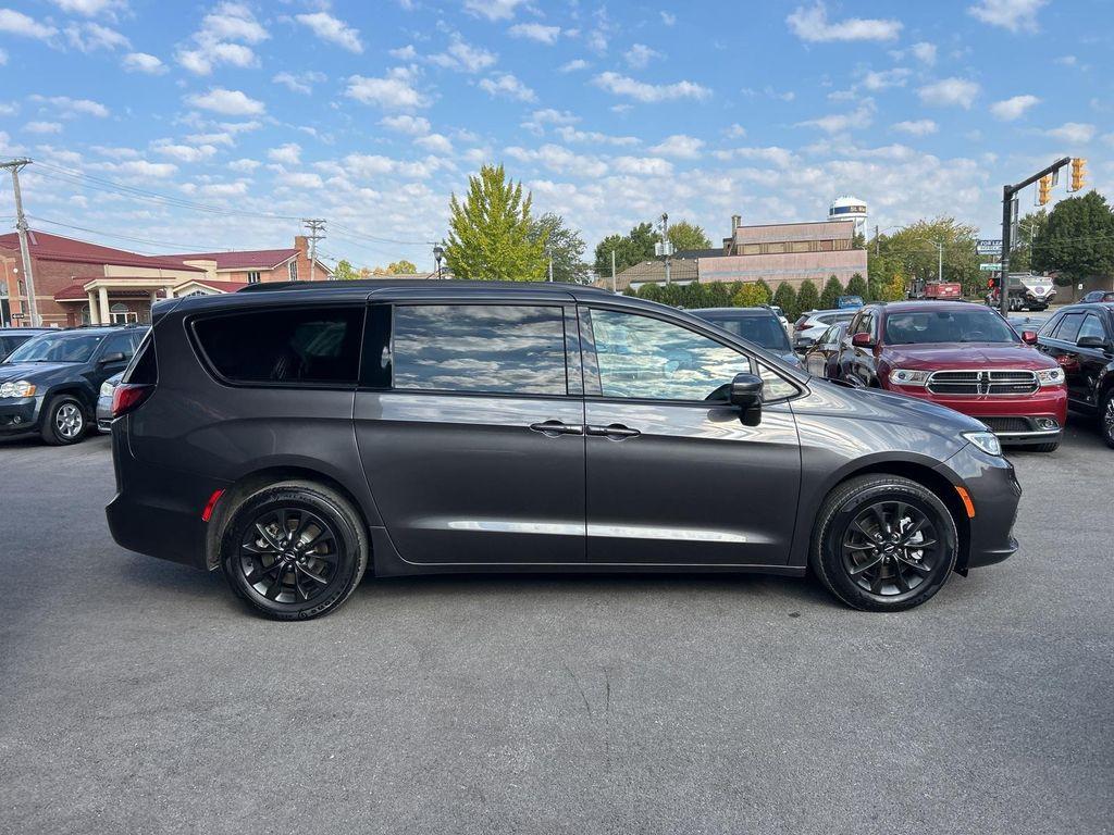 used 2021 Chrysler Pacifica car, priced at $26,995