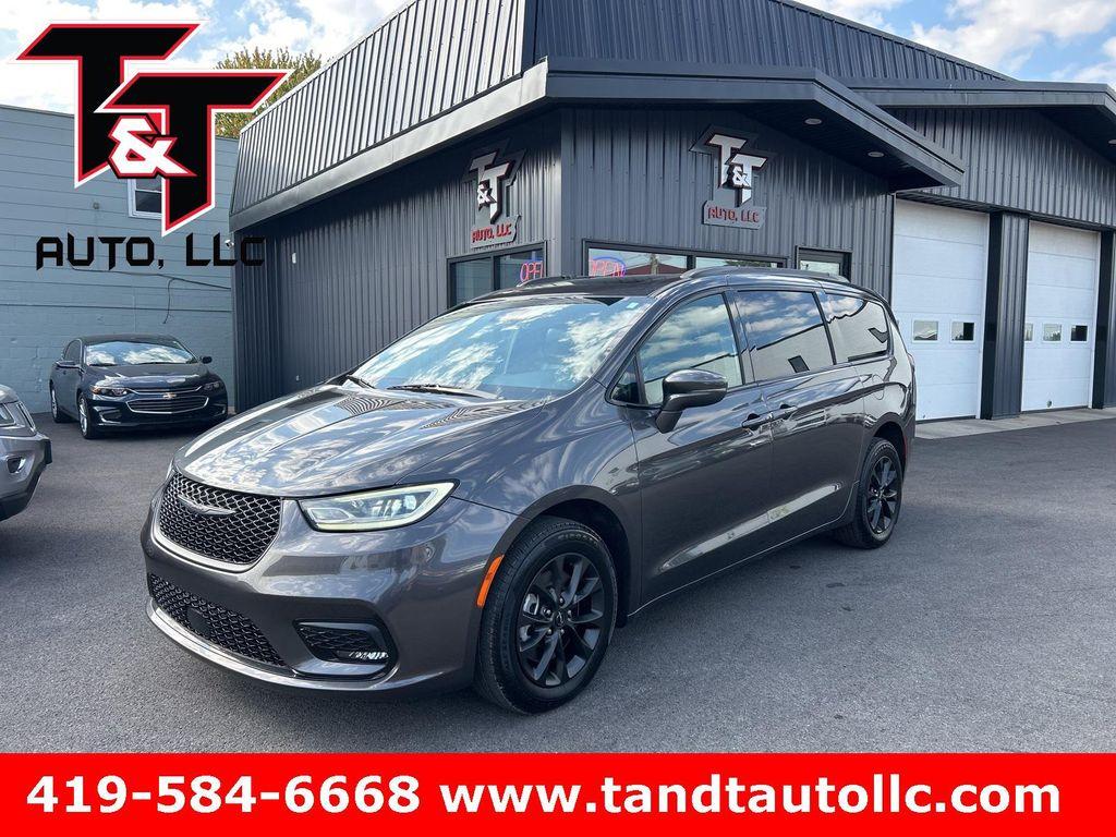 used 2021 Chrysler Pacifica car, priced at $26,995