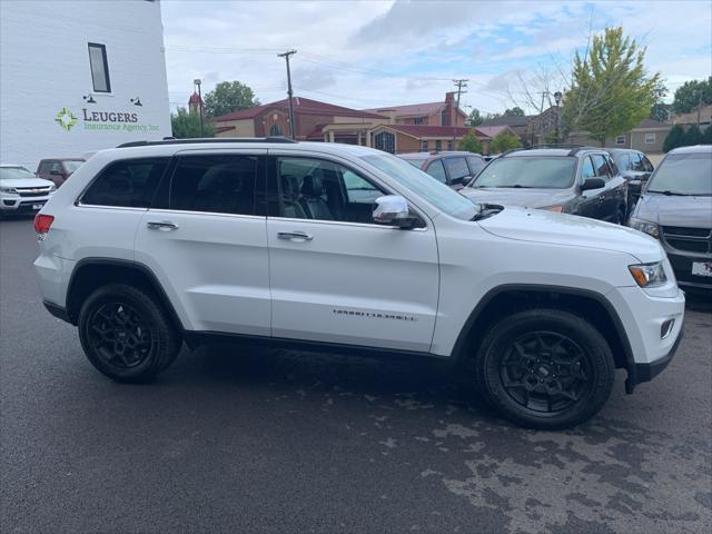 used 2015 Jeep Grand Cherokee car, priced at $17,495