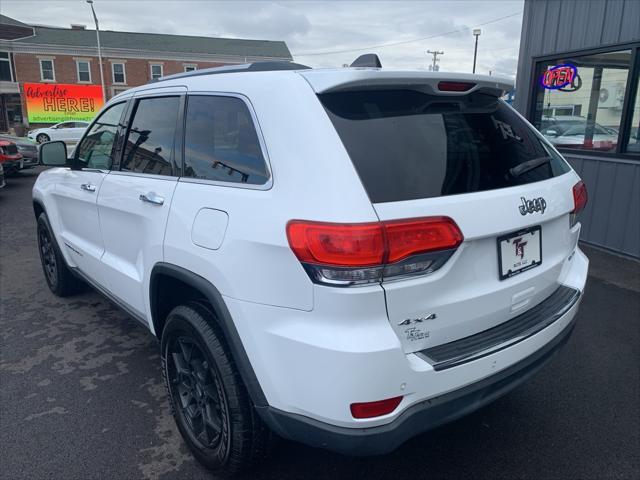 used 2015 Jeep Grand Cherokee car, priced at $17,495