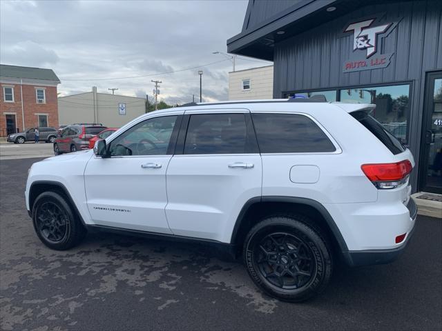 used 2015 Jeep Grand Cherokee car, priced at $17,495