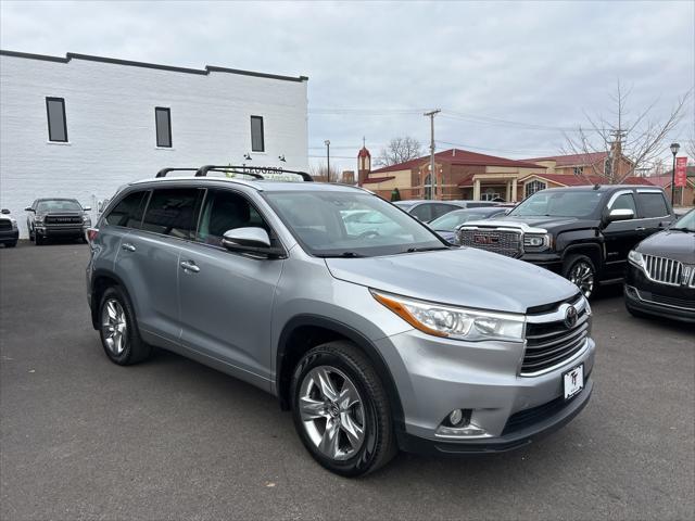 used 2016 Toyota Highlander car, priced at $21,495