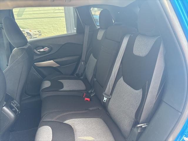 used 2018 Jeep Cherokee car, priced at $14,295