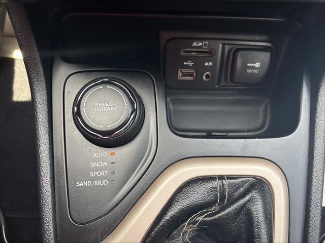 used 2018 Jeep Cherokee car, priced at $14,295