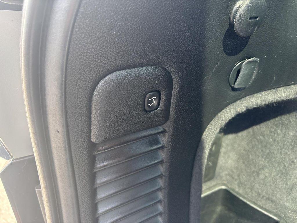 used 2015 Jeep Grand Cherokee car, priced at $13,795