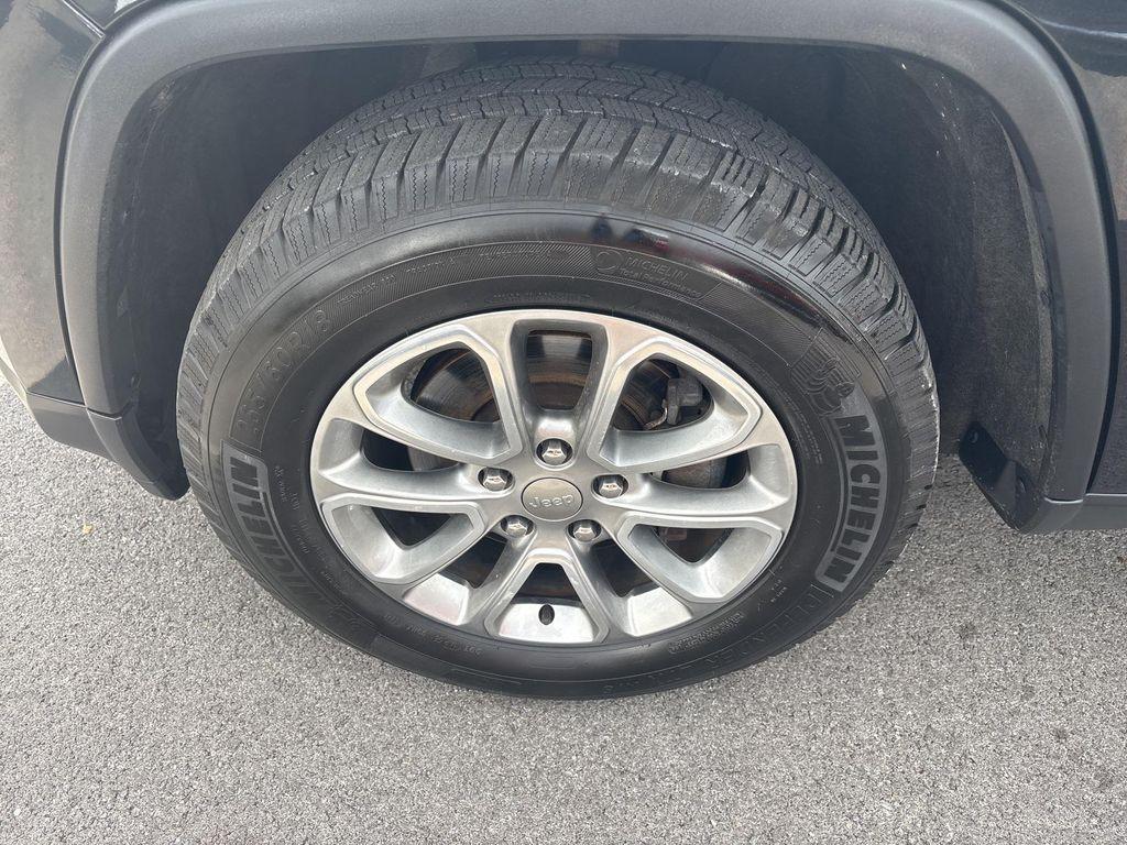 used 2015 Jeep Grand Cherokee car, priced at $13,795